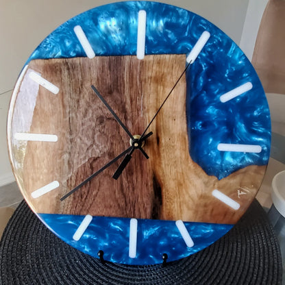 Clock 12" blue