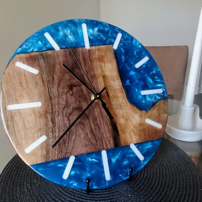 Clock 12" blue