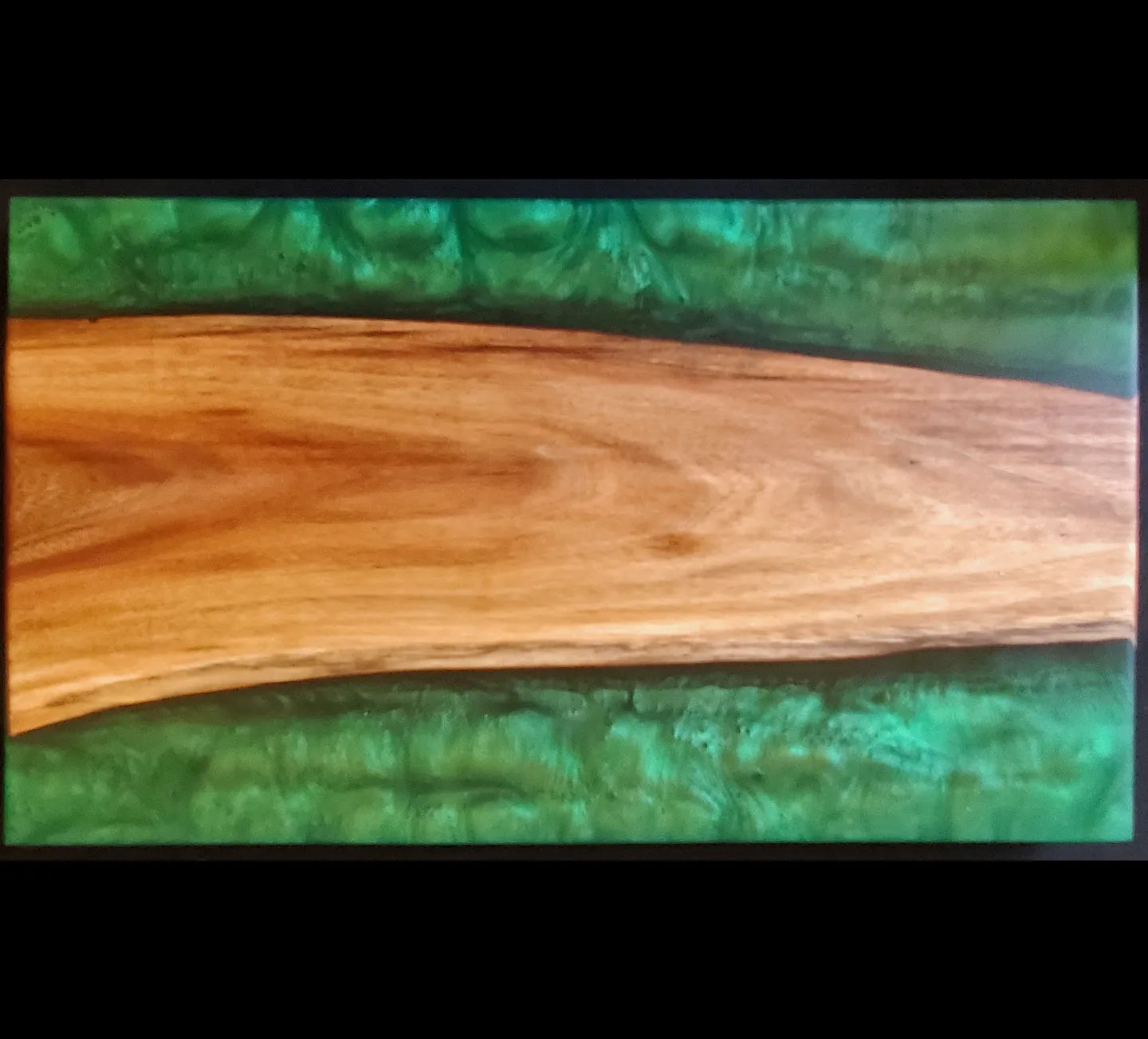 Serving board green